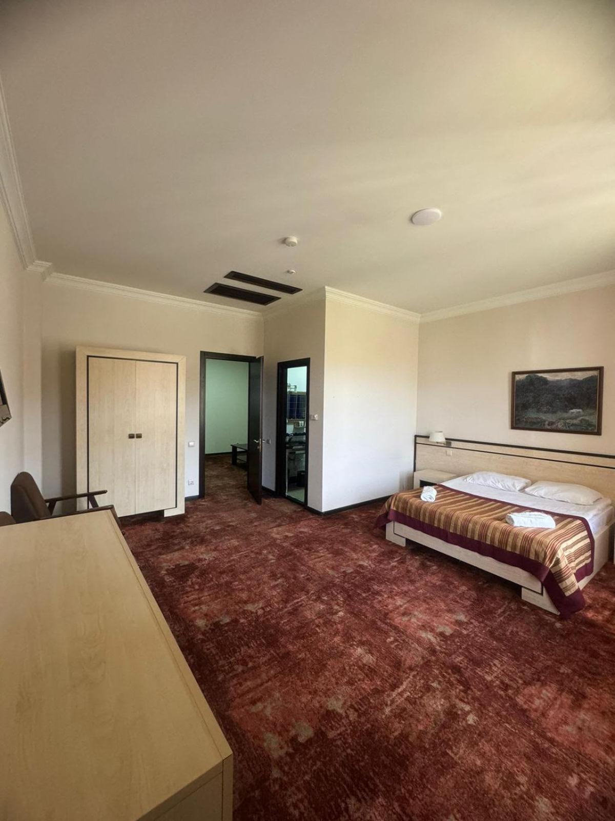 Hotel Beka Palace Tbiliszi Kültér fotó