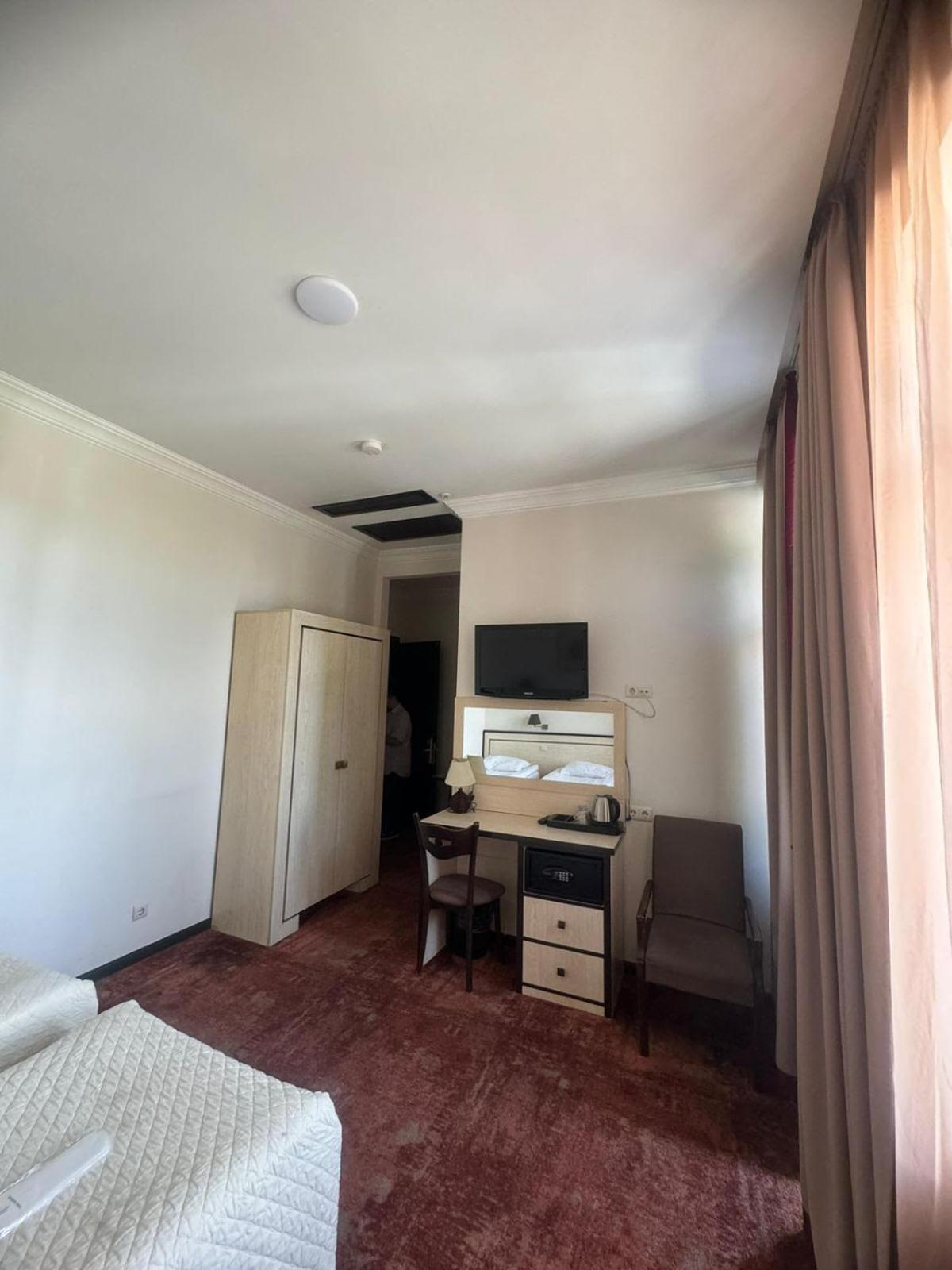 Hotel Beka Palace Tbiliszi Kültér fotó