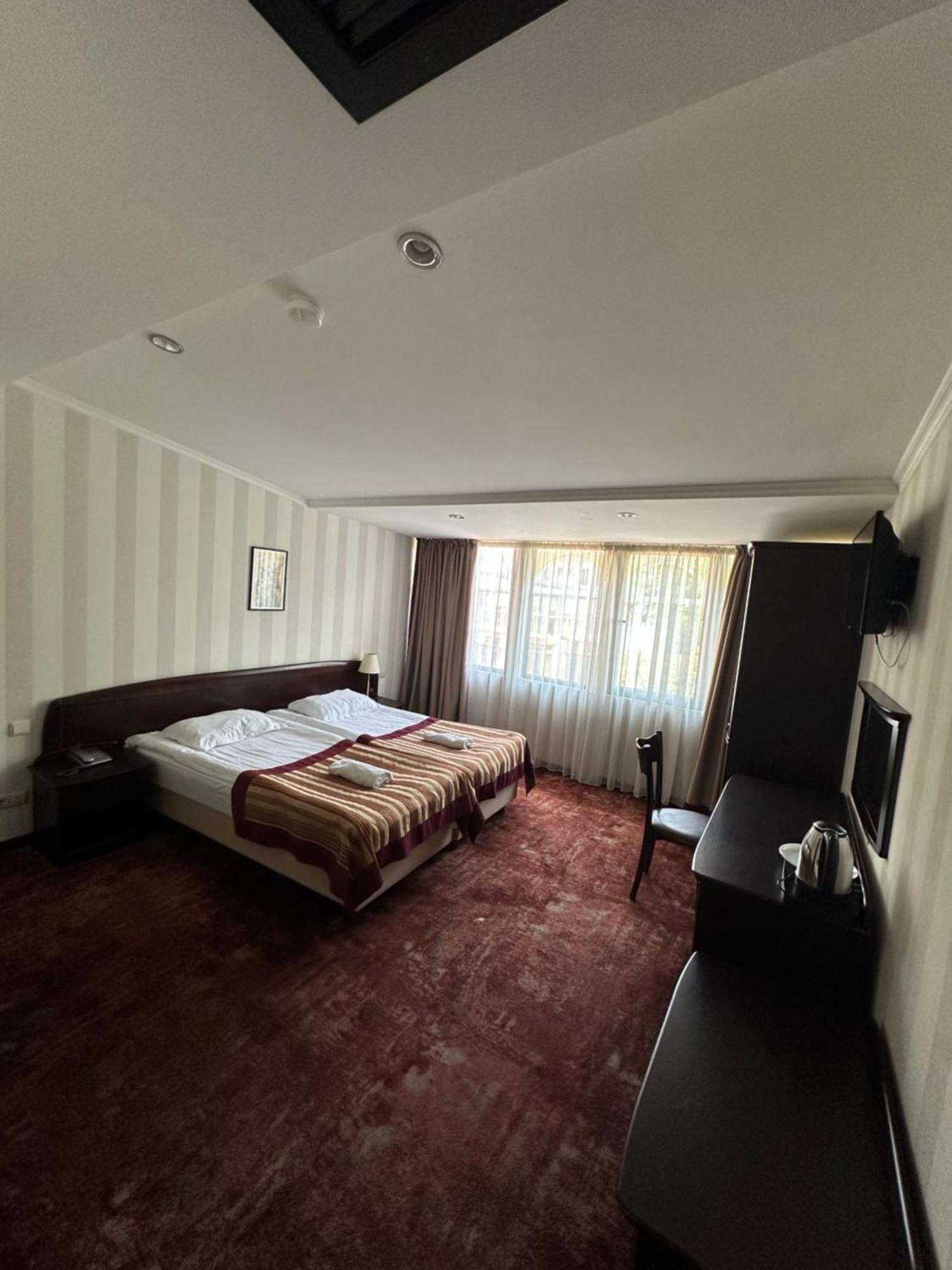 Hotel Beka Palace Tbiliszi Kültér fotó