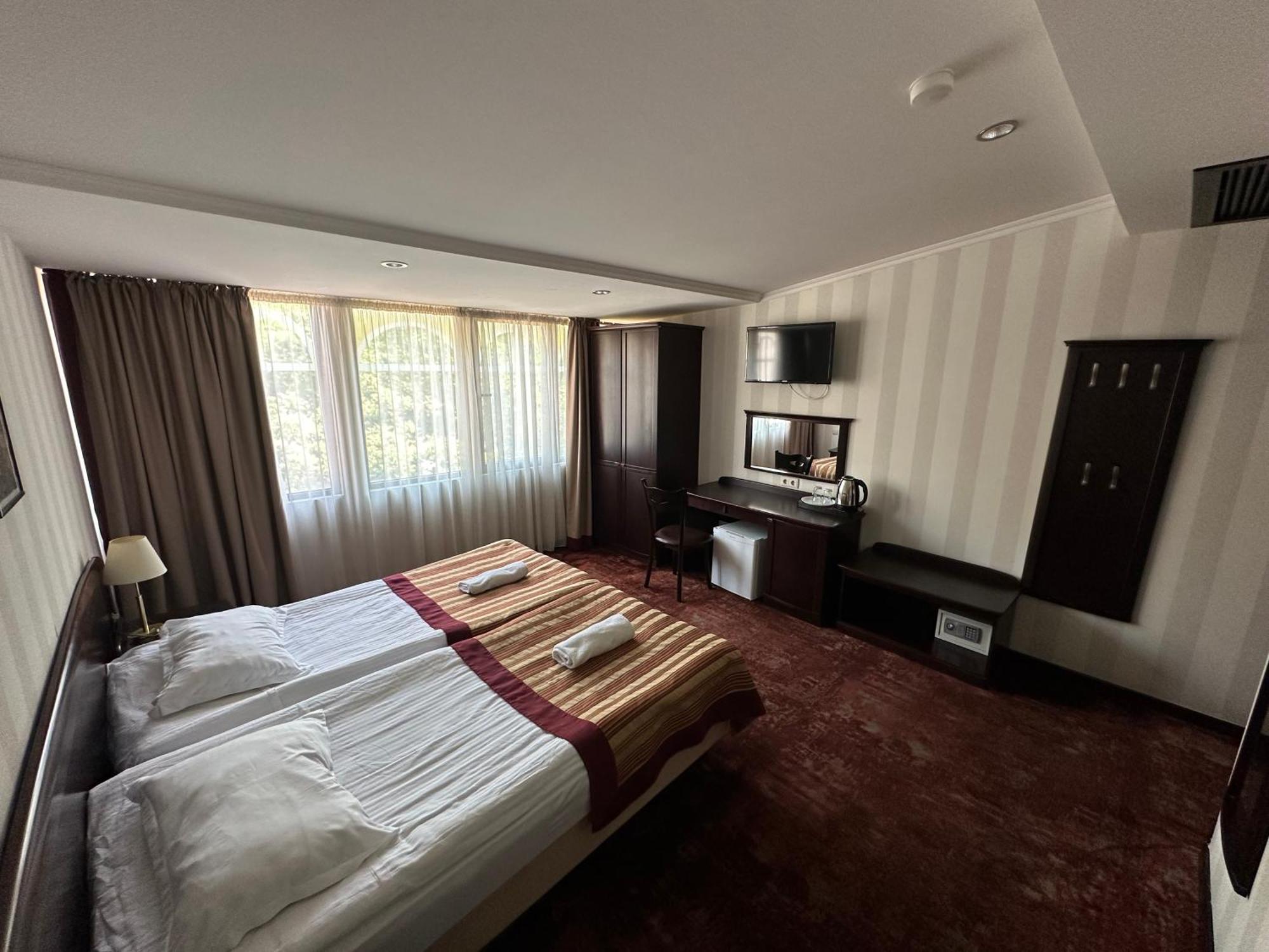 Hotel Beka Palace Tbiliszi Kültér fotó